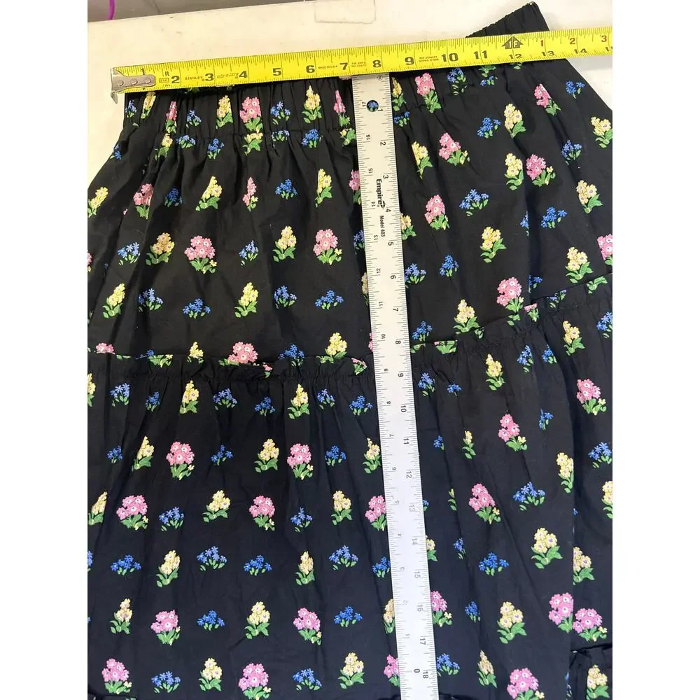 entro WHERE I WANT TO BE FLORAL PATTERNED MIDI SKIRT IN BLACK. Size M NWT